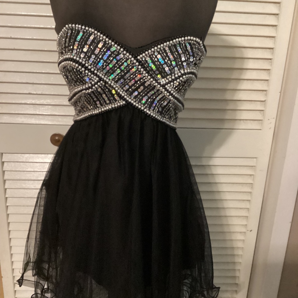 Blondie Nites strapless black dress size 5